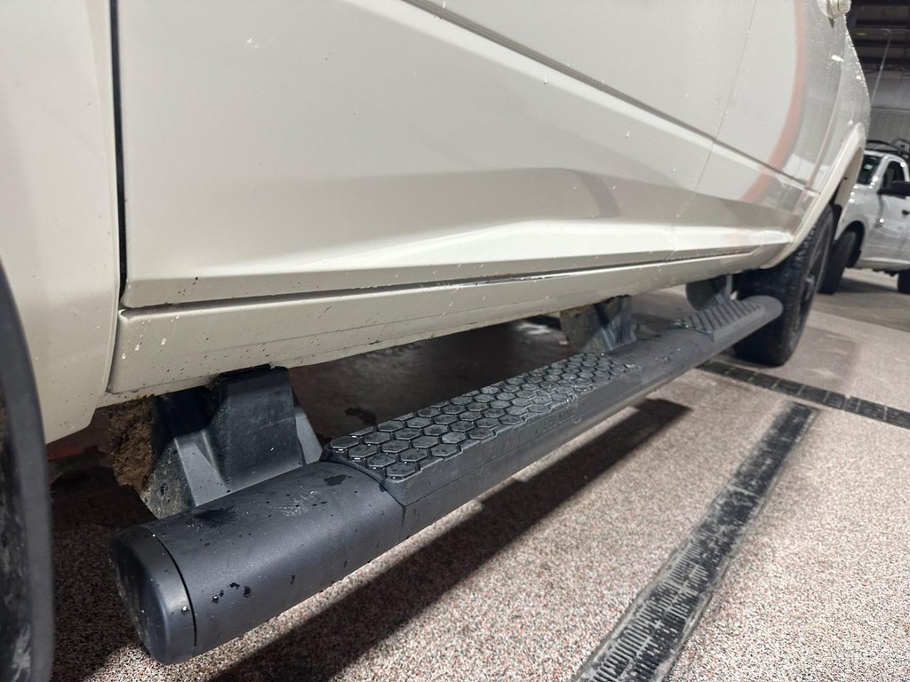 Ram 2500 Vehicle Full-screen Gallery Image 10