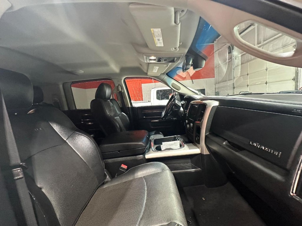 Ram 2500 Vehicle Full-screen Gallery Image 22