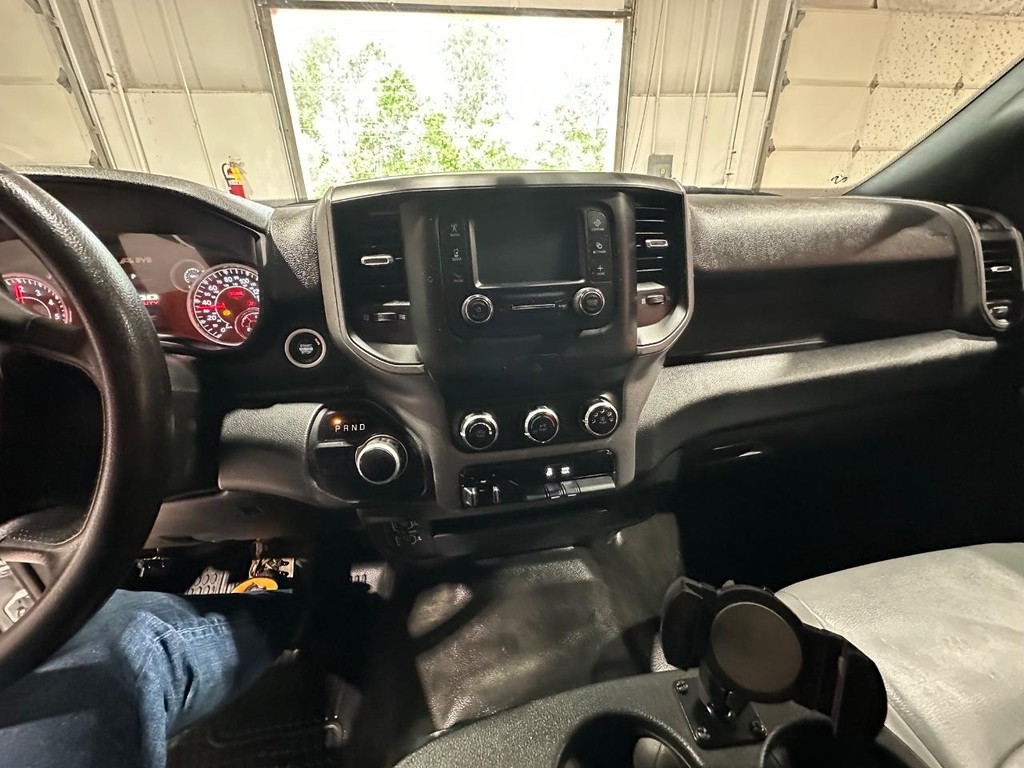 Ram 2500 Vehicle Full-screen Gallery Image 19