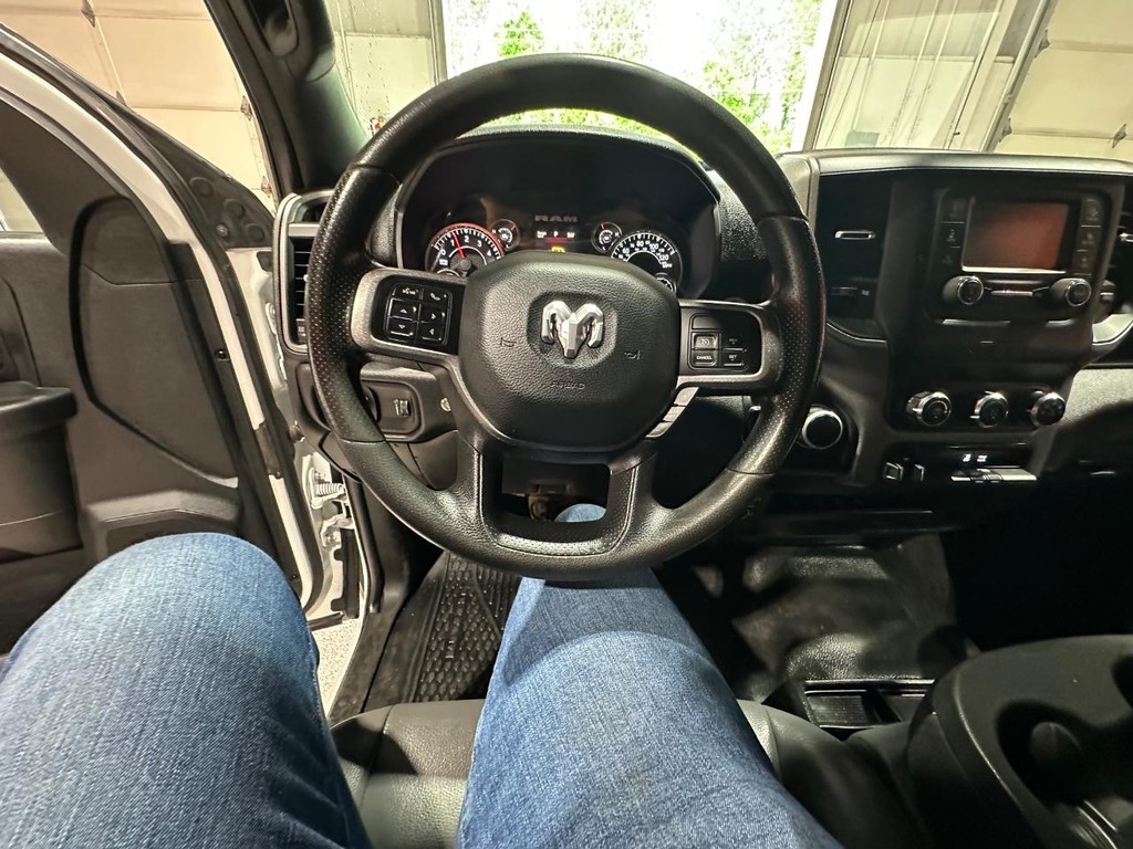 Ram 2500 Vehicle Full-screen Gallery Image 22