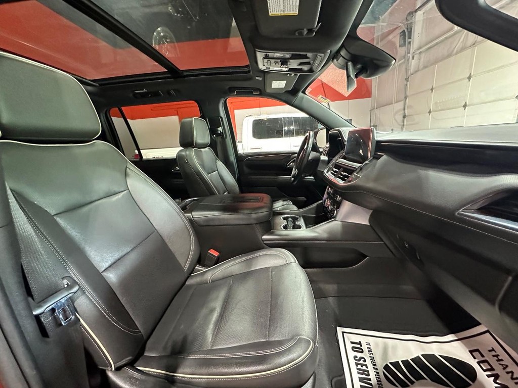 GMC Yukon XL Vehicle Full-screen Gallery Image 23