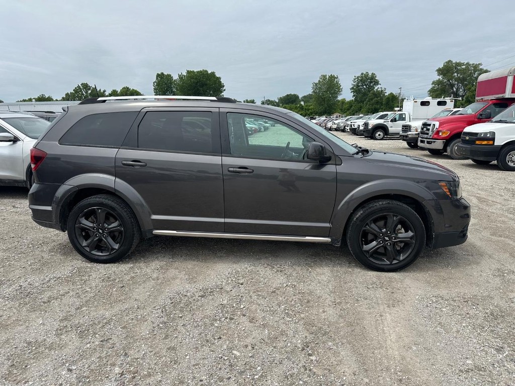 Dodge Journey Vehicle Full-screen Gallery Image 3