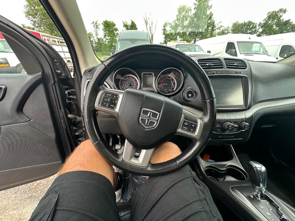 Dodge Journey Vehicle Full-screen Gallery Image 20