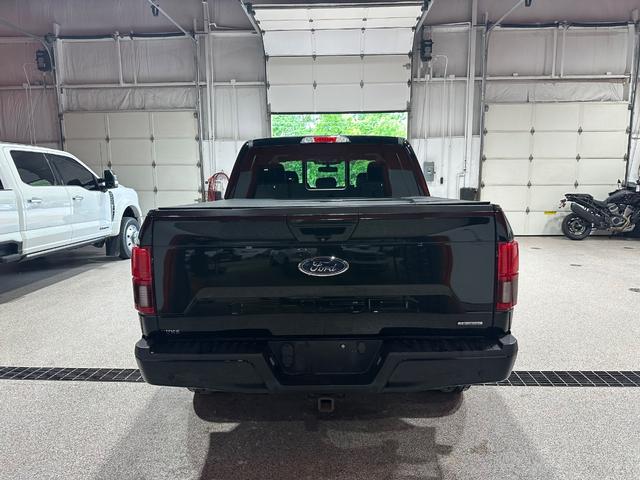 Ford F-150 Vehicle Full-screen Gallery Image 6