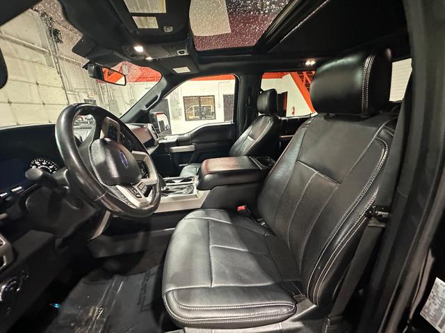 Ford F-150 Vehicle Full-screen Gallery Image 15