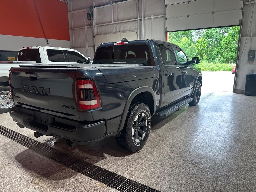 Ram 1500 Vehicle Full-screen Gallery Image 20