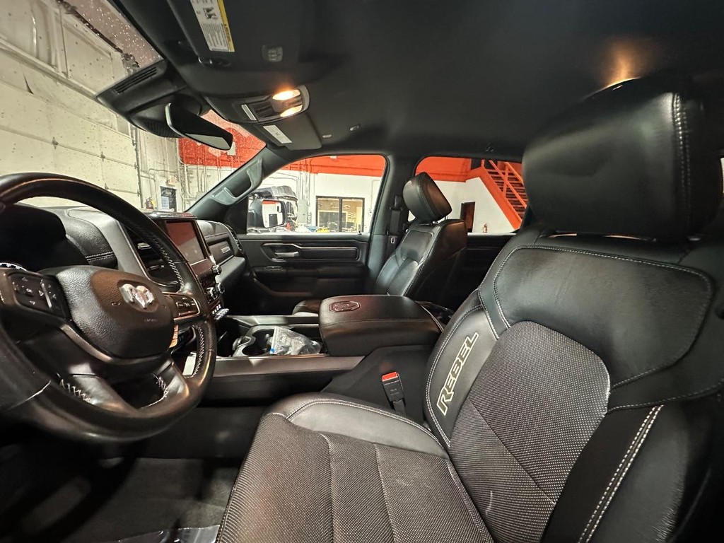 Ram 1500 Vehicle Full-screen Gallery Image 31
