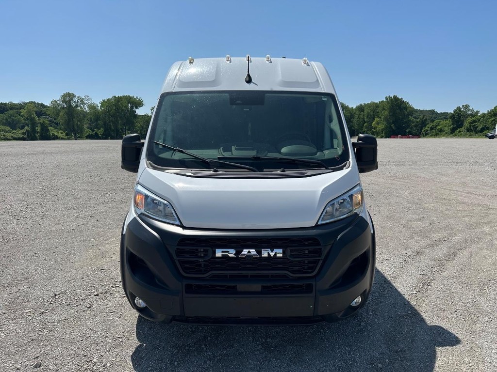 Ram ProMaster Cargo Van Vehicle Full-screen Gallery Image 6