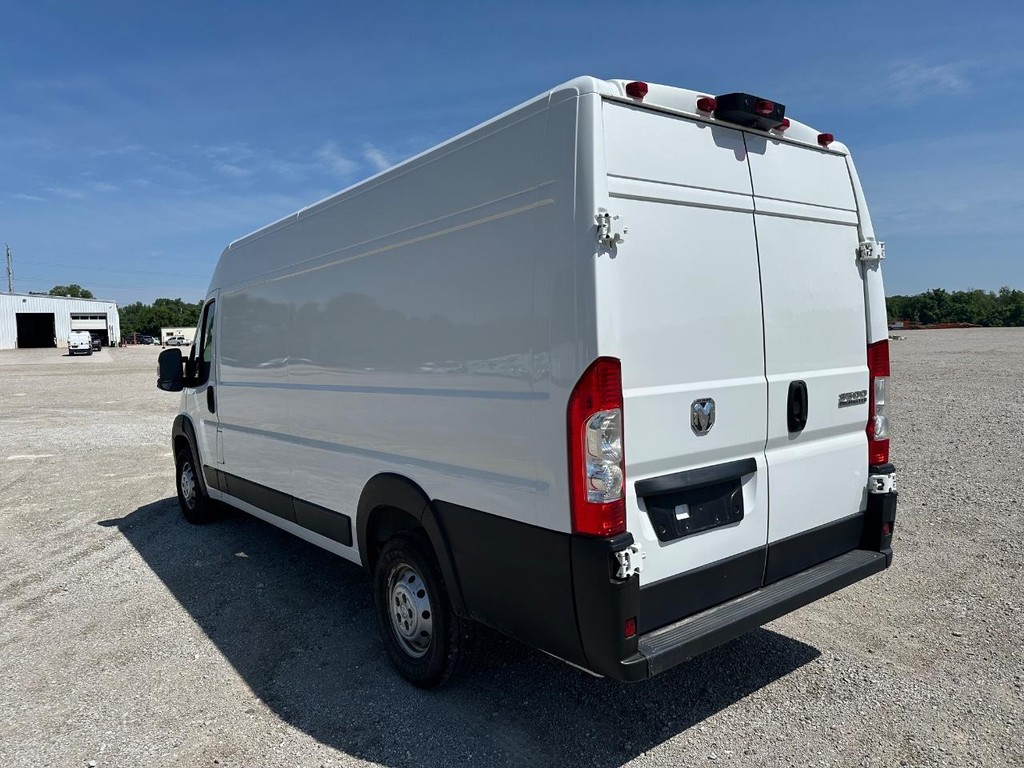 Ram ProMaster Cargo Van Vehicle Full-screen Gallery Image 9