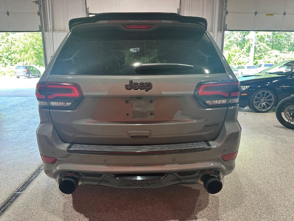 Jeep Grand Cherokee Vehicle Full-screen Gallery Image 4