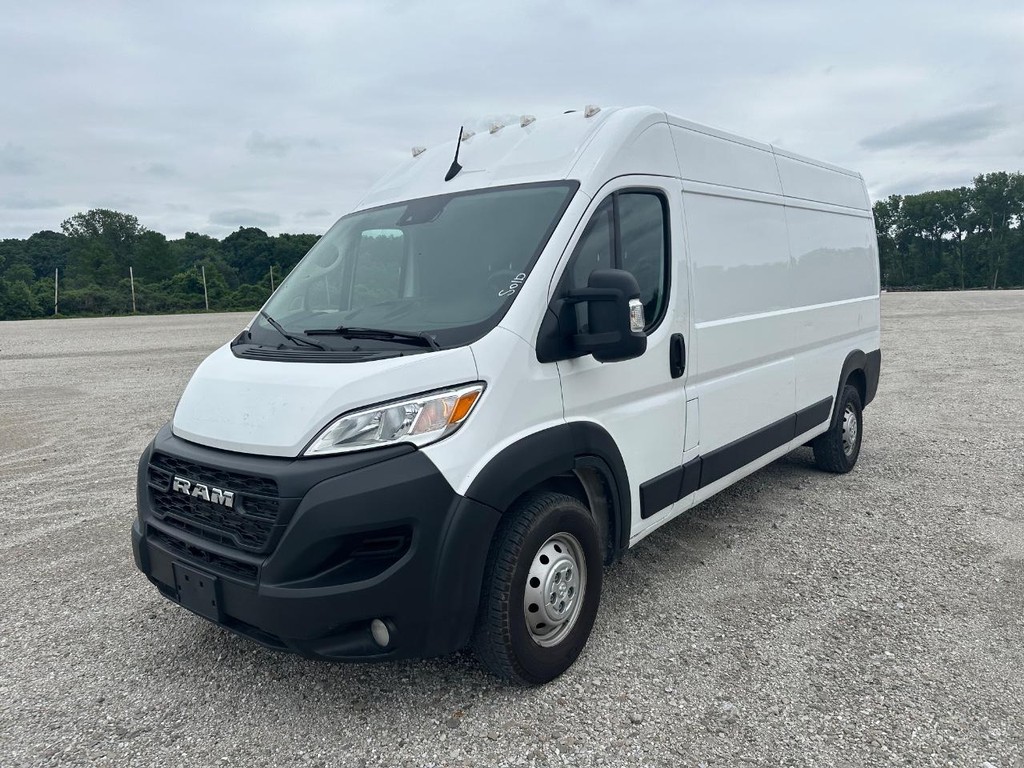 Ram ProMaster Cargo Van Vehicle Full-screen Gallery Image 6