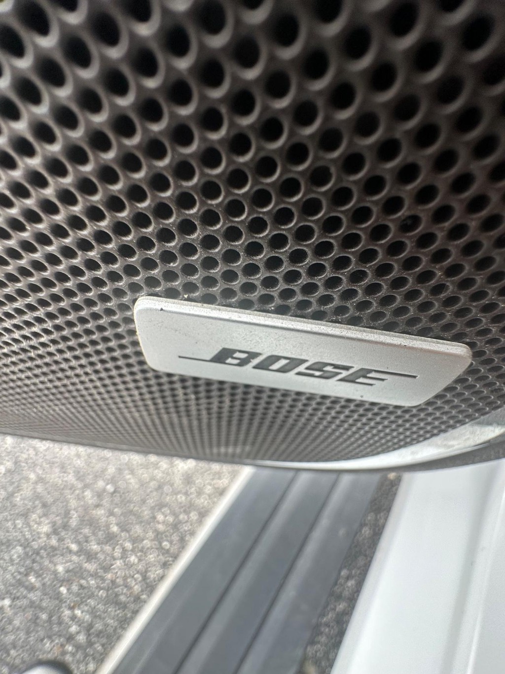 GMC Yukon XL Vehicle Full-screen Gallery Image 23