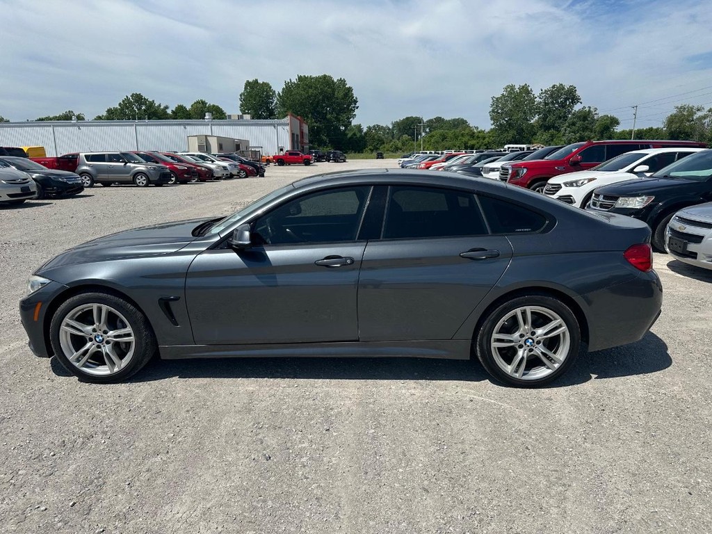 BMW 4 Series Vehicle Full-screen Gallery Image 8