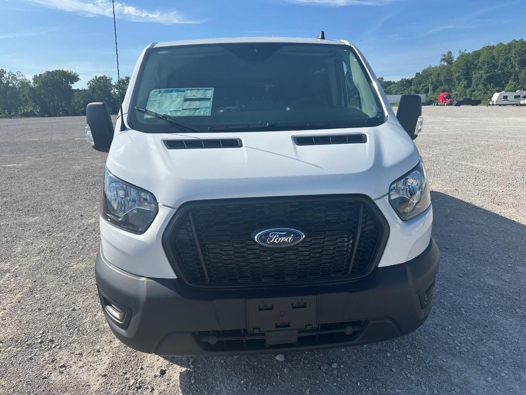 Ford Transit Passenger Wagon Vehicle Full-screen Gallery Image 7