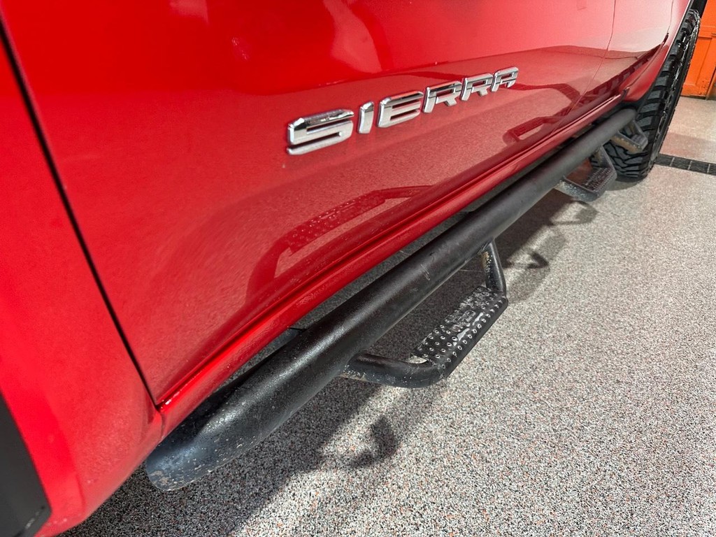 GMC Sierra 1500 Vehicle Full-screen Gallery Image 7