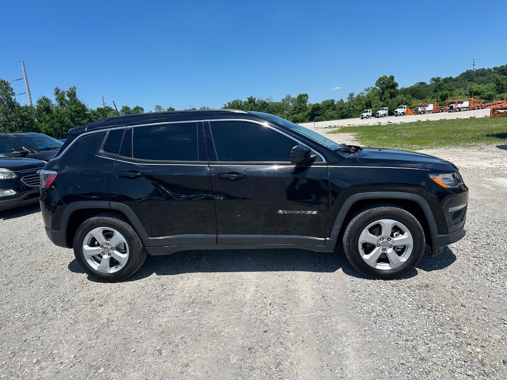 Jeep Compass Vehicle Full-screen Gallery Image 2