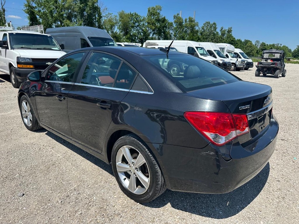 Chevrolet Cruze Vehicle Full-screen Gallery Image 25