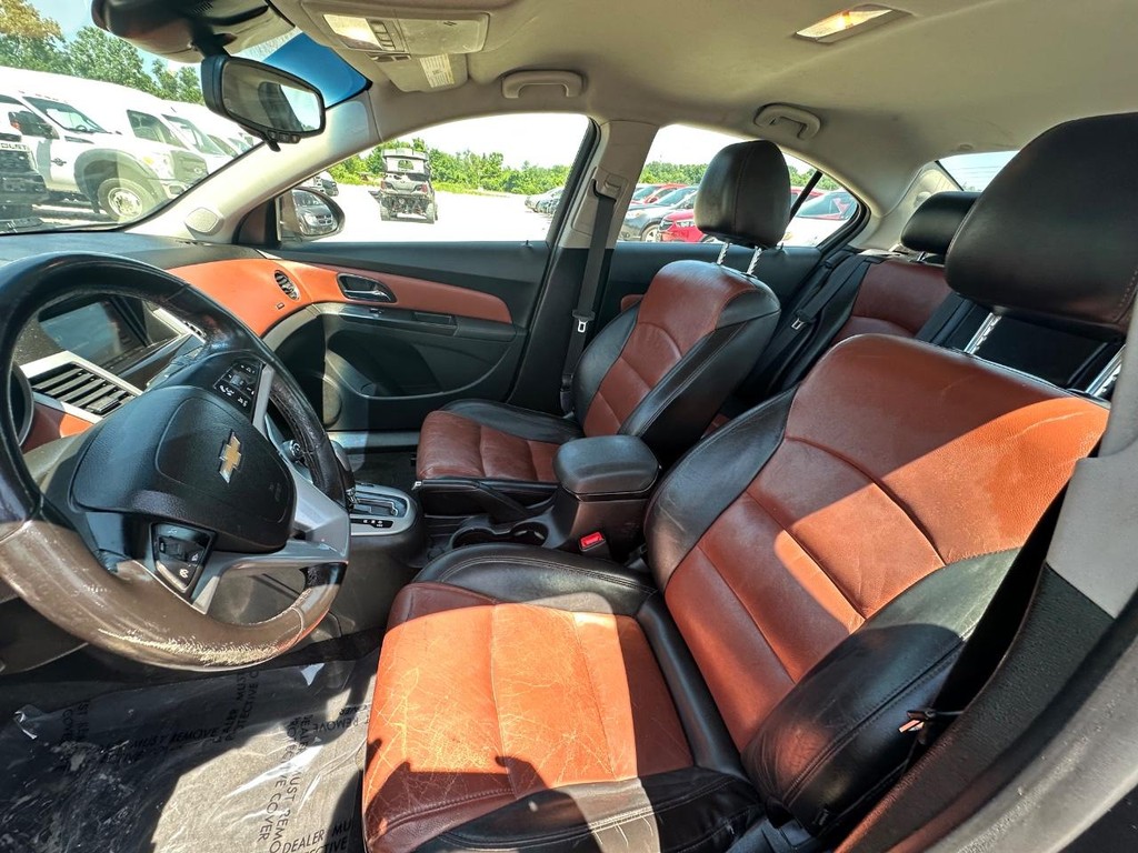 Chevrolet Cruze Vehicle Full-screen Gallery Image 26