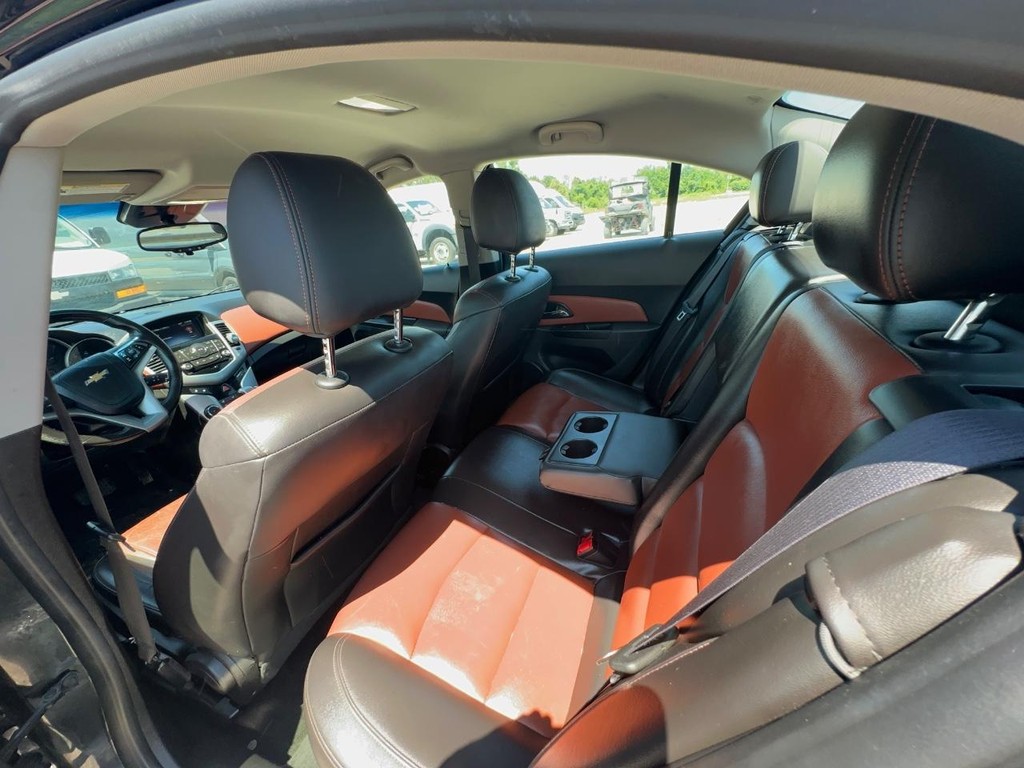 Chevrolet Cruze Vehicle Full-screen Gallery Image 28