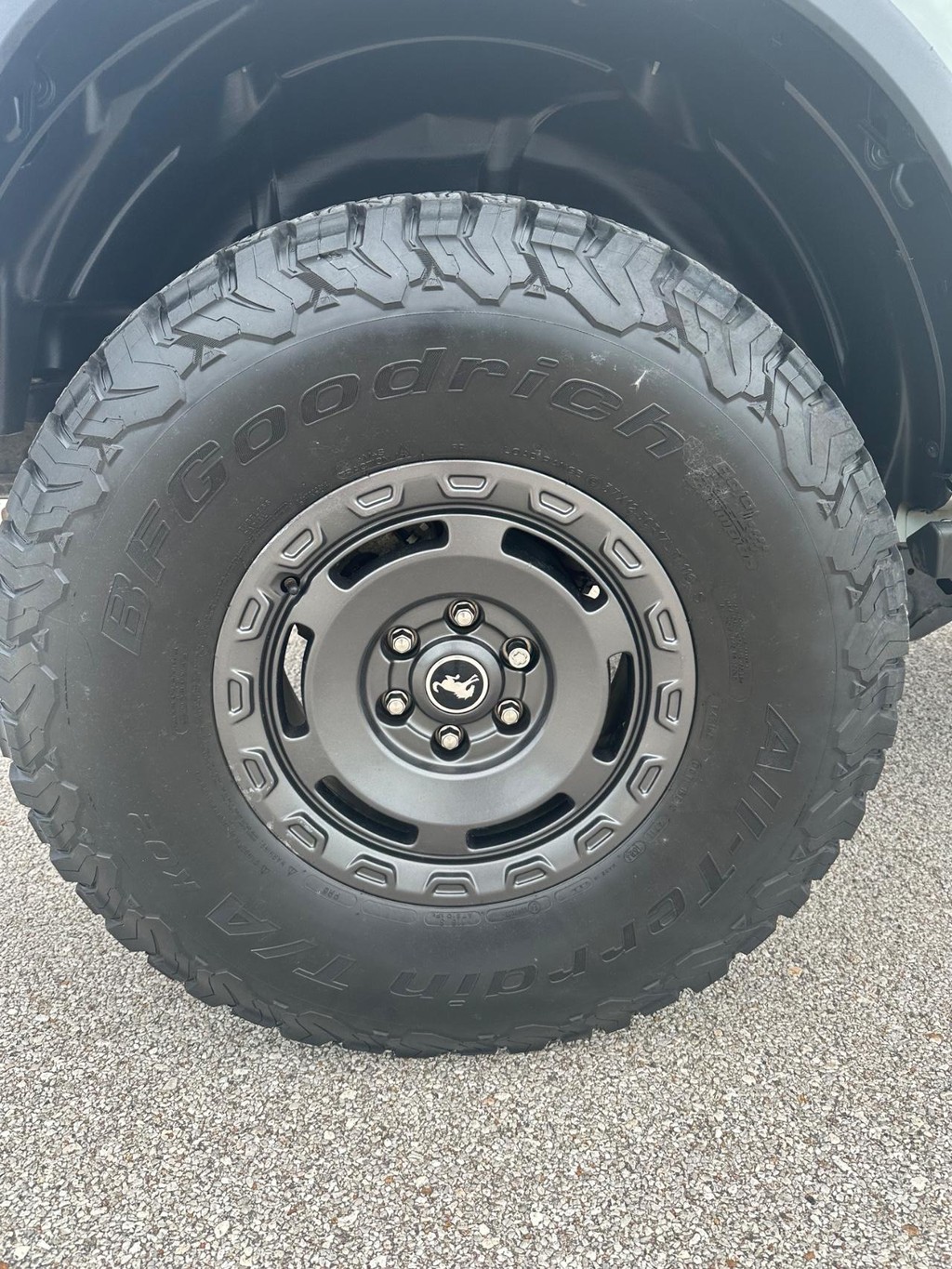 Ford Bronco Vehicle Full-screen Gallery Image 26