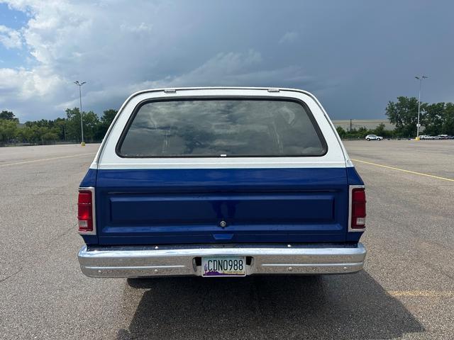Dodge Ramcharger Vehicle Full-screen Gallery Image 4