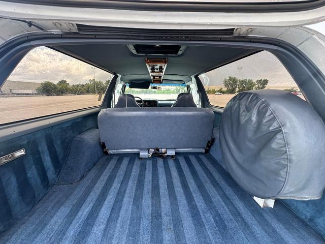Dodge Ramcharger Vehicle Full-screen Gallery Image 13