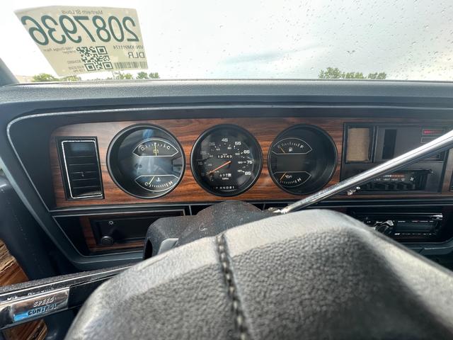 Dodge Ramcharger Vehicle Full-screen Gallery Image 25