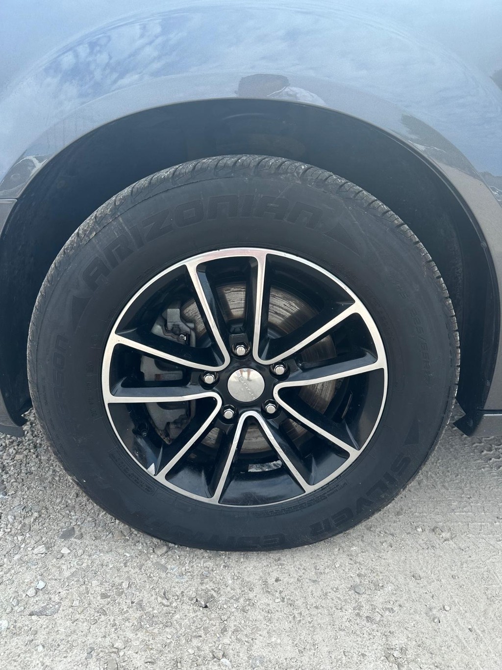 Dodge Grand Caravan Vehicle Full-screen Gallery Image 7
