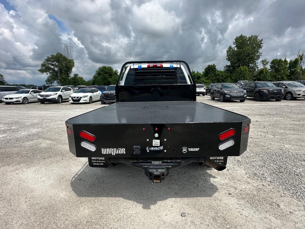 Chevrolet Silverado 3500HD Vehicle Full-screen Gallery Image 8