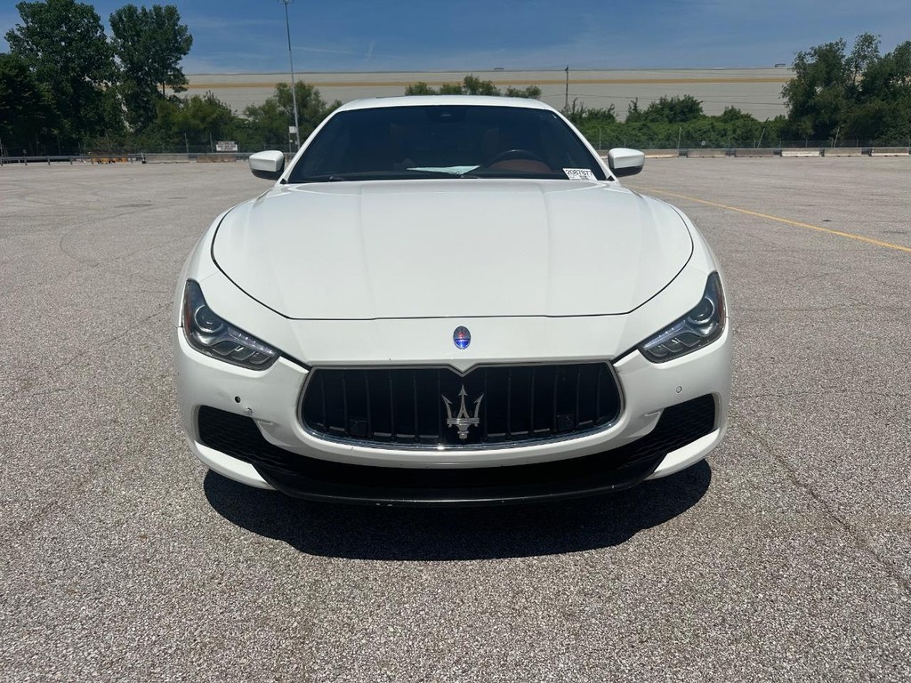 Maserati Ghibli Vehicle Full-screen Gallery Image 8