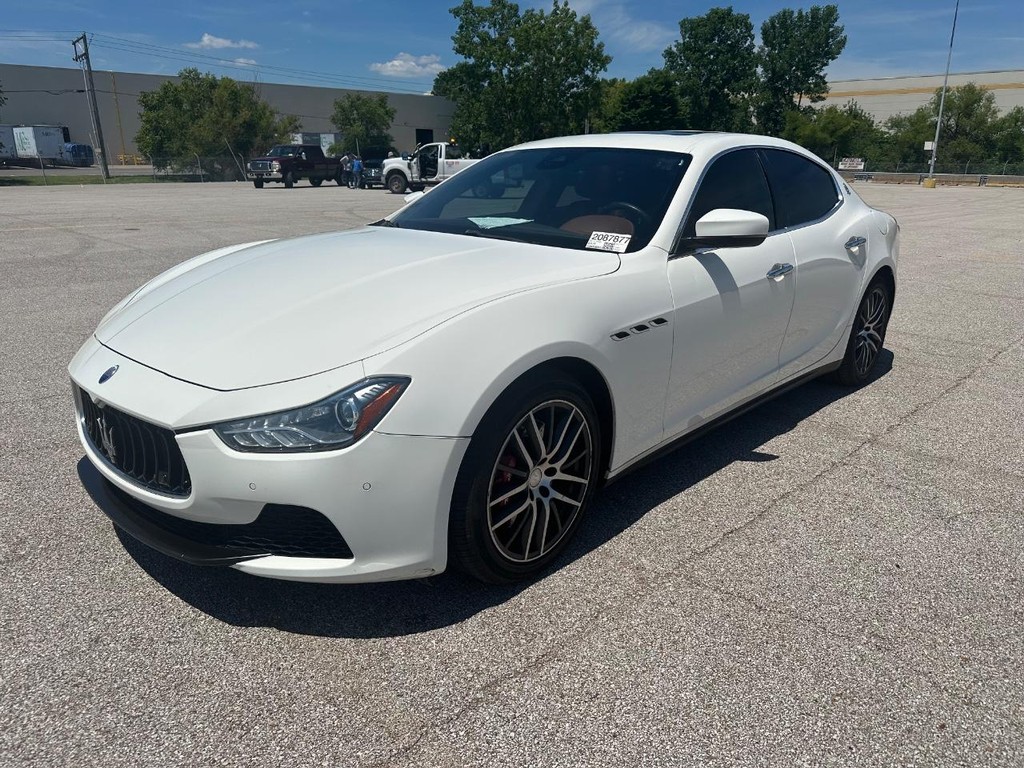 Maserati Ghibli Vehicle Full-screen Gallery Image 9