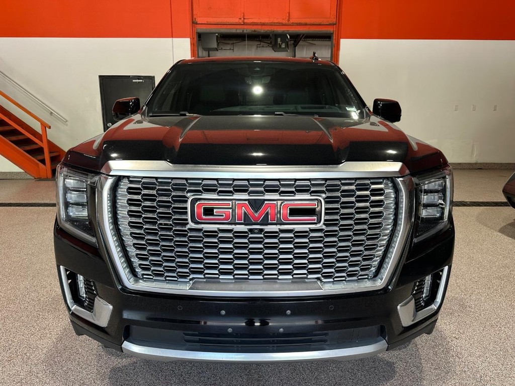 GMC Yukon Vehicle Full-screen Gallery Image 28