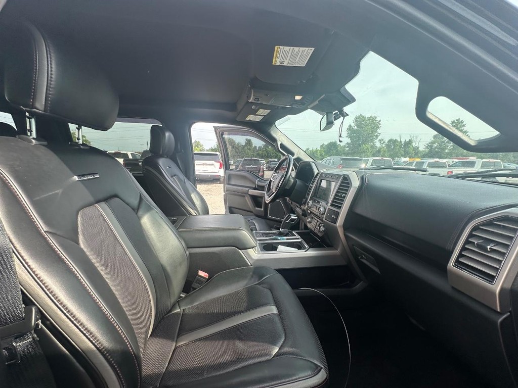Ford F-150 Vehicle Full-screen Gallery Image 15