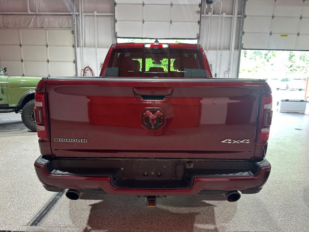 Ram 1500 Vehicle Full-screen Gallery Image 6