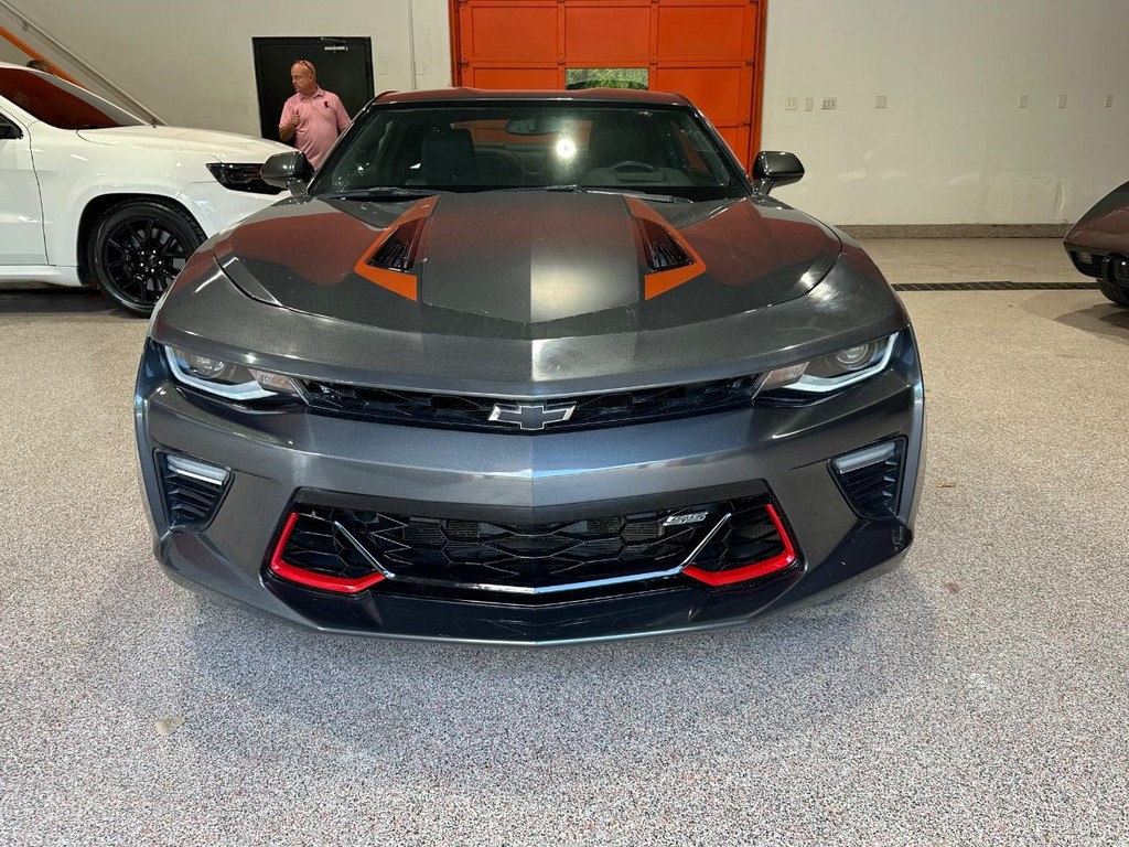 Chevrolet Camaro Vehicle Full-screen Gallery Image 08