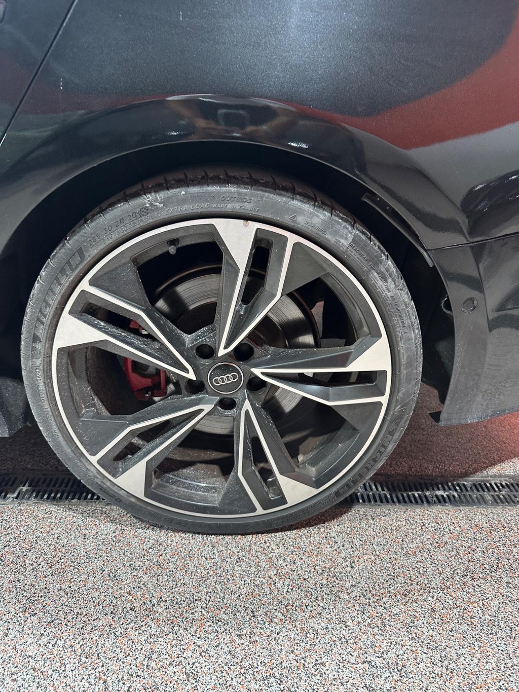 Audi S5 Sportback Vehicle Full-screen Gallery Image 12