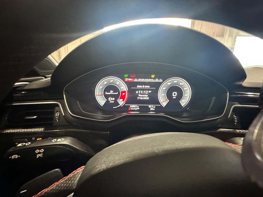 Audi S5 Sportback Vehicle Full-screen Gallery Image 19
