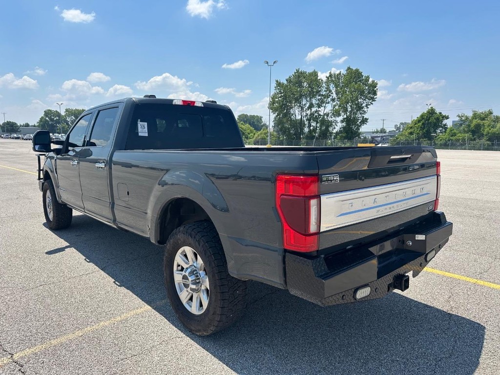 Ford Super Duty F-350 SRW Vehicle Full-screen Gallery Image 7