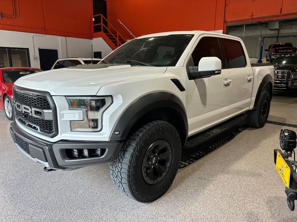 Ford F-150 Vehicle Full-screen Gallery Image 8