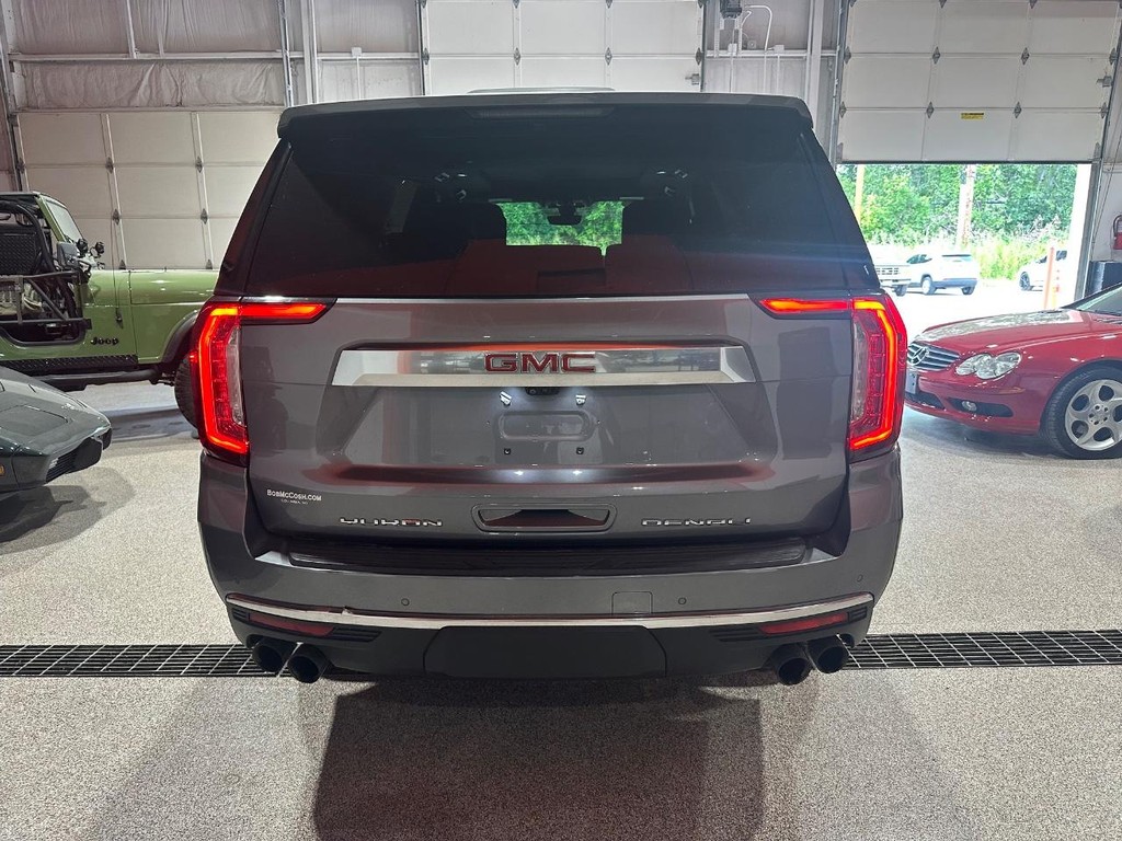 GMC Yukon Vehicle Full-screen Gallery Image 4