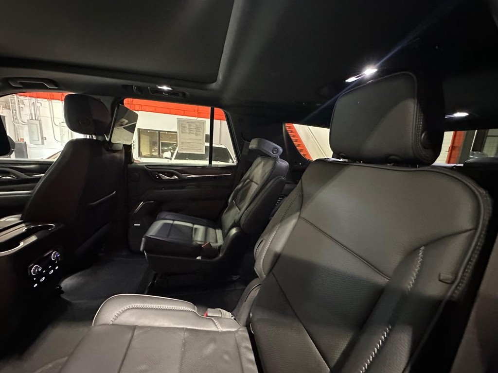 GMC Yukon Vehicle Full-screen Gallery Image 20