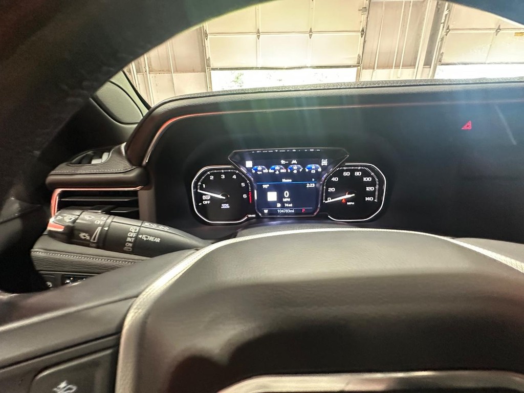 GMC Yukon Vehicle Full-screen Gallery Image 25