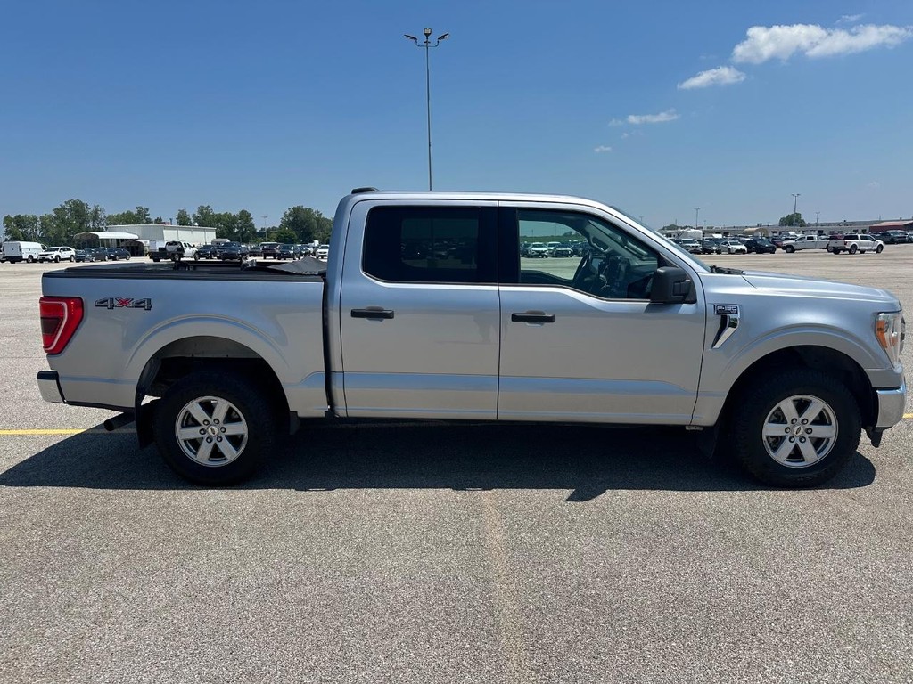 Ford F-150 Vehicle Full-screen Gallery Image 2