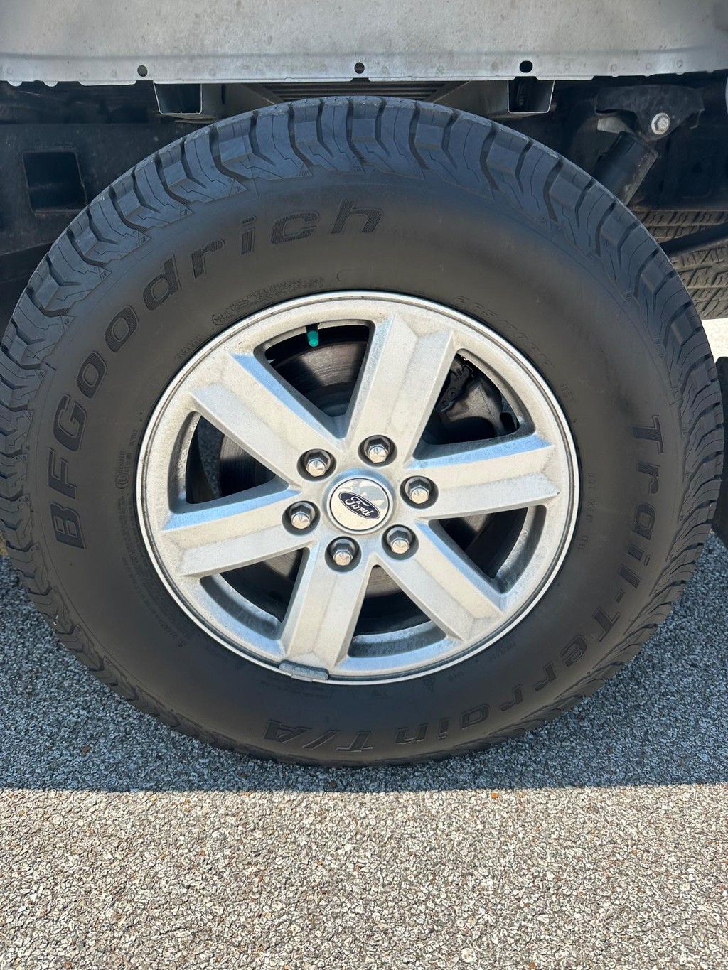 Ford F-150 Vehicle Full-screen Gallery Image 10