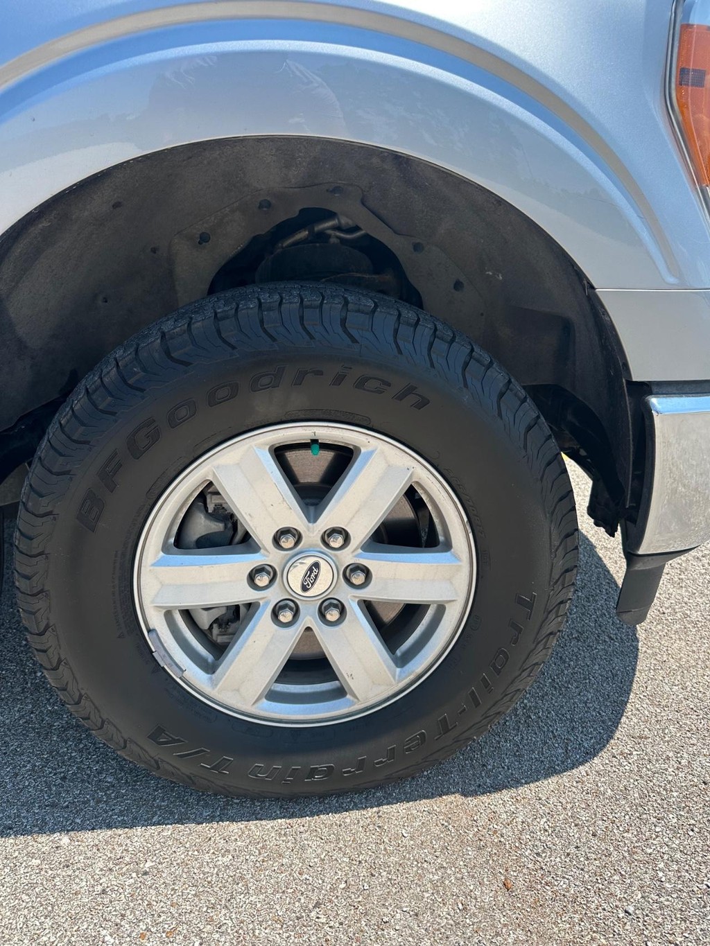 Ford F-150 Vehicle Full-screen Gallery Image 12