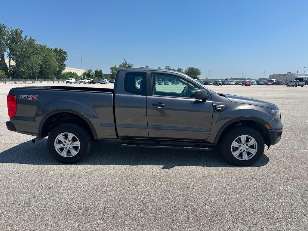 Ford Ranger Vehicle Full-screen Gallery Image 2