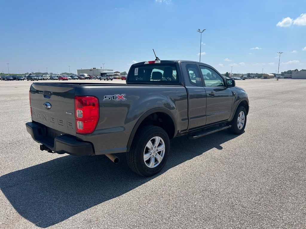 Ford Ranger Vehicle Full-screen Gallery Image 3