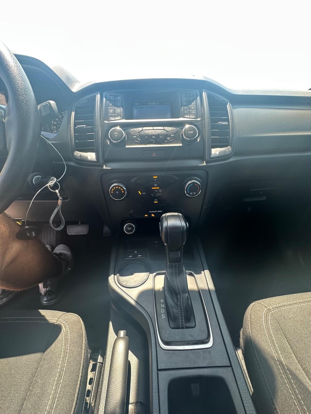 Ford Ranger Vehicle Full-screen Gallery Image 17