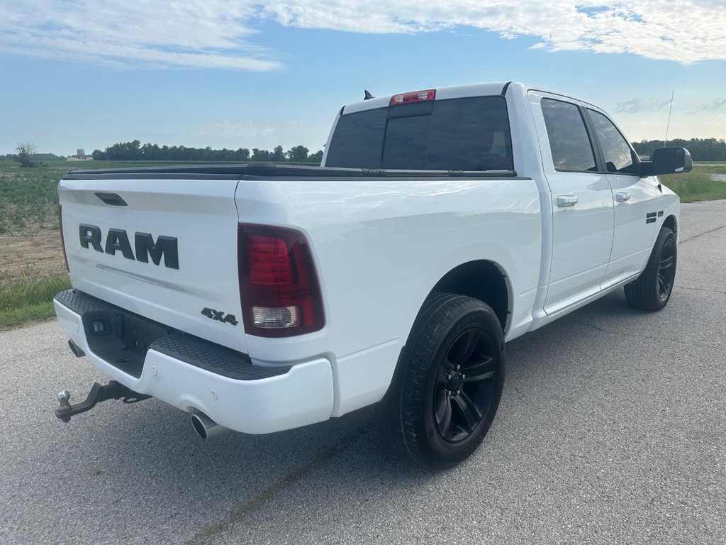 Ram 1500 Vehicle Full-screen Gallery Image 5