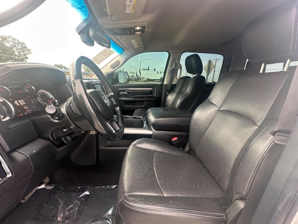 Ram 1500 Vehicle Full-screen Gallery Image 12